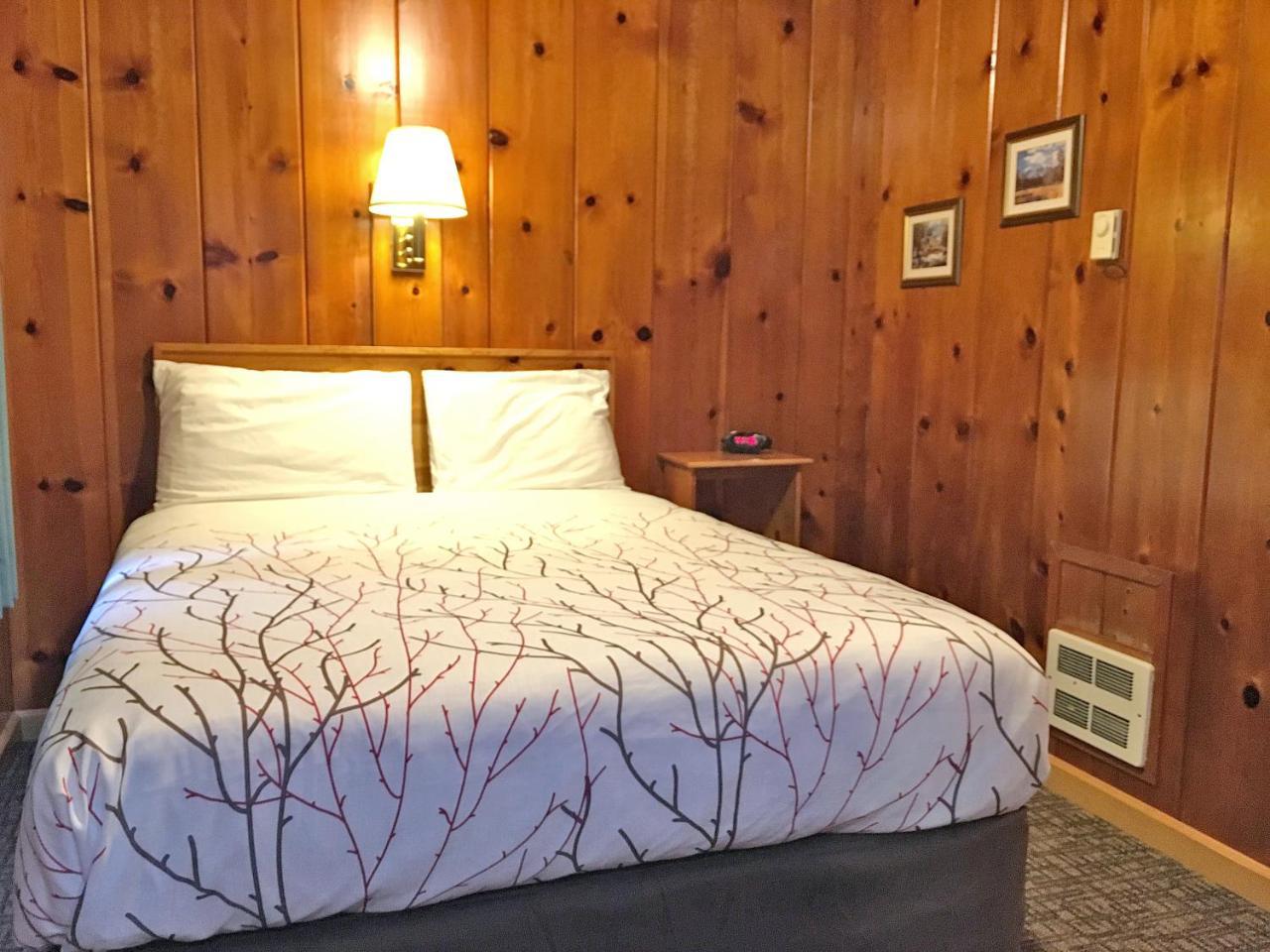 Park Motel And Cabins Флорънс Екстериор снимка